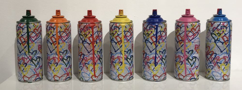 Нет Никаких Технических Mr. Brainwash - 7 Heart Spray Cans