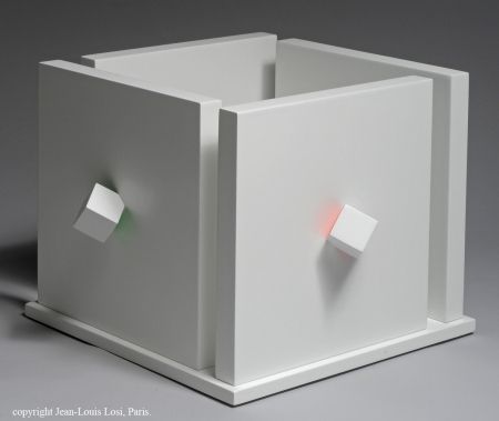 Многоэкземплярное Произведение Tomasello - Cube atmosphére chromoplastique