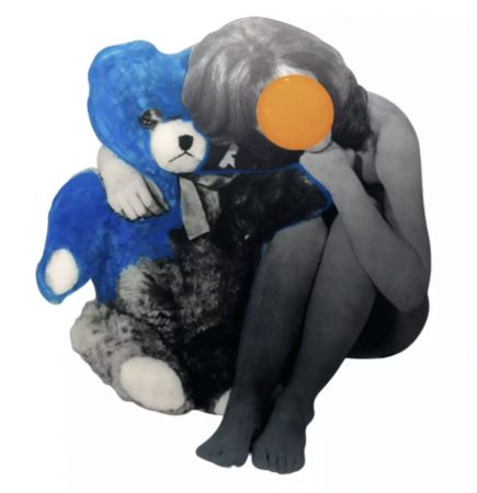 Многоэкземплярное Произведение Baldessari - Girl with Teddy Bear