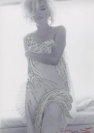 Фотографии Stern - Marilyn. Jeweled Toga