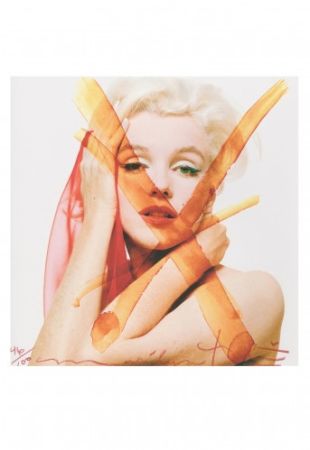 Многоэкземплярное Произведение Stern - Marilyn Monroe crucifix 3