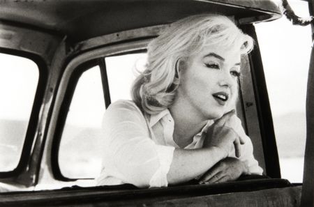 Фотографии Haas - Marilyn Monroe in the Car Looking Forward