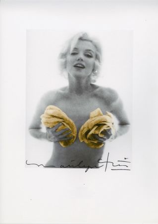 Многоэкземплярное Произведение Stern - Marilyn Monroe yellow roses