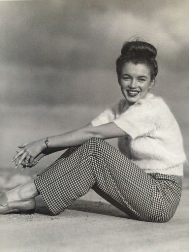 Фотографии De Dienes  - Marilyn nineteen (1945)