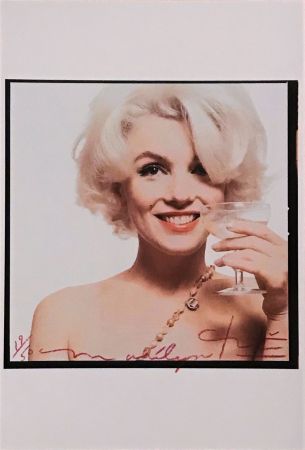 Фотографии Stern - Marilyn with Champagne