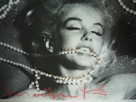 Фотографии Stern - Marilyn with Pearls