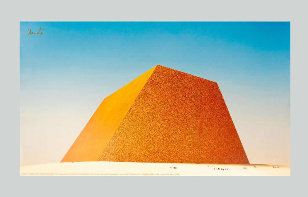 Гашение Christo - Mastaba