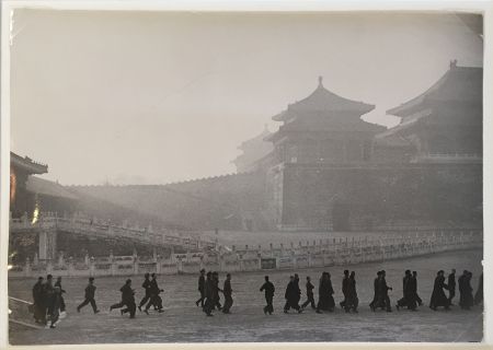 Фотографии Cartier Bresson - New Army Day Parade in Forbidden City