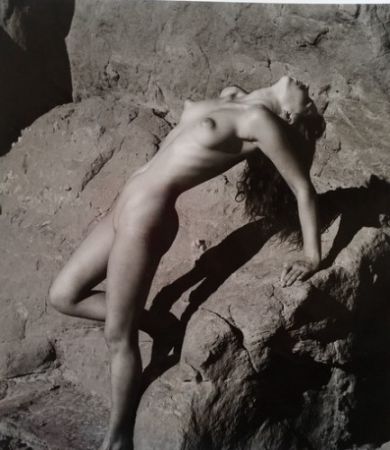 Фотографии De Dienes  - Nu sur les rochers
