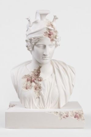 Гашение Arsham - Rose Quartz Eroded Bust of Rome Divinisée