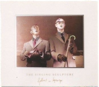 Многоэкземплярное Произведение Gilbert & George - The singing sculpture