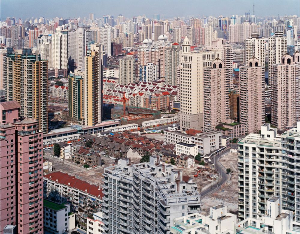 Фотографии Burtynsky - Urban Renewal no 5. Overview From Top Of Military Hospital Shanghai, China