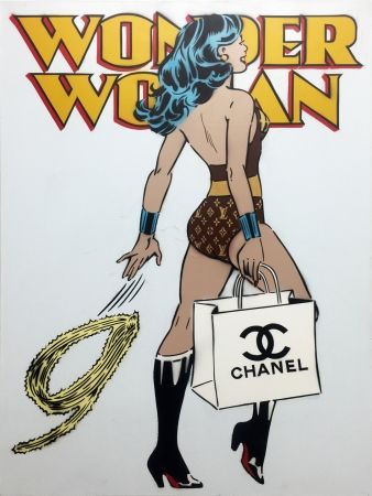 Нет Никаких Технических Simmons - Wonder Woman (Chanel)