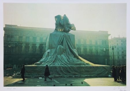 Гашение Christo - Wrapped Monument to Vittorio Emanuel