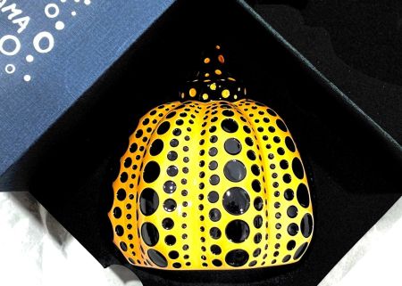 Многоэкземплярное Произведение Kusama - Yellow Pumpkin (Naoshima-limited Edition)