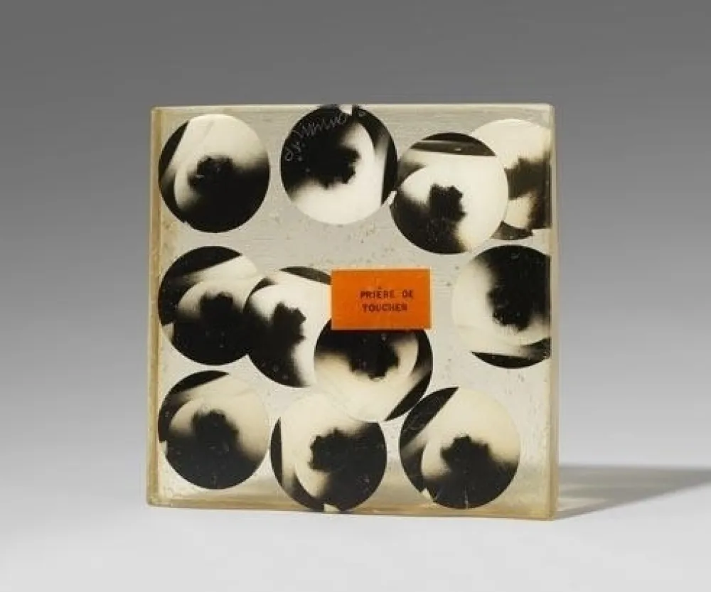 Многоэкземплярное Произведение Arman - Hommage a Duchamp. To and for RRose Selavy (fotografie)