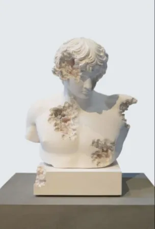 Многоэкземплярное Произведение Arsham - Rose Quartz Eroded Bust of Antinous