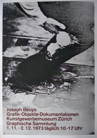 Сериграфия Beuys - „Joseph Beuys. Grafik-Objekte-Dokumentationen. Kunstgewerbemuseum Zürich. Graphische Sammlung. 1.11.-  2.12.1973 täglich 10-17 Uhr“.