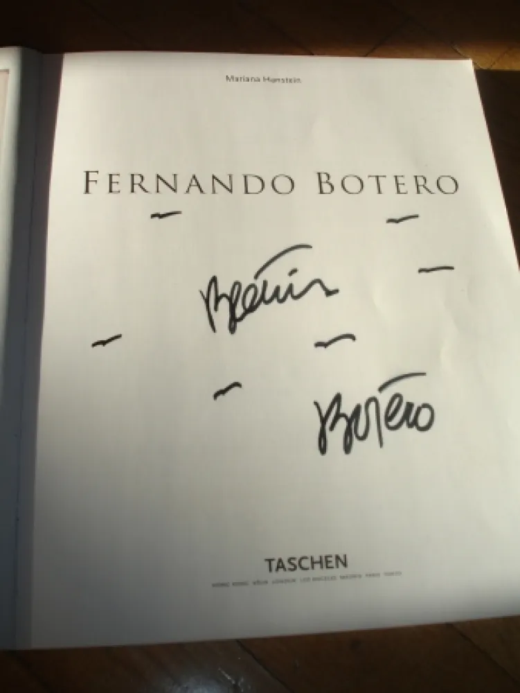 Нет Никаких Технических Botero - Pájaros (Birds)