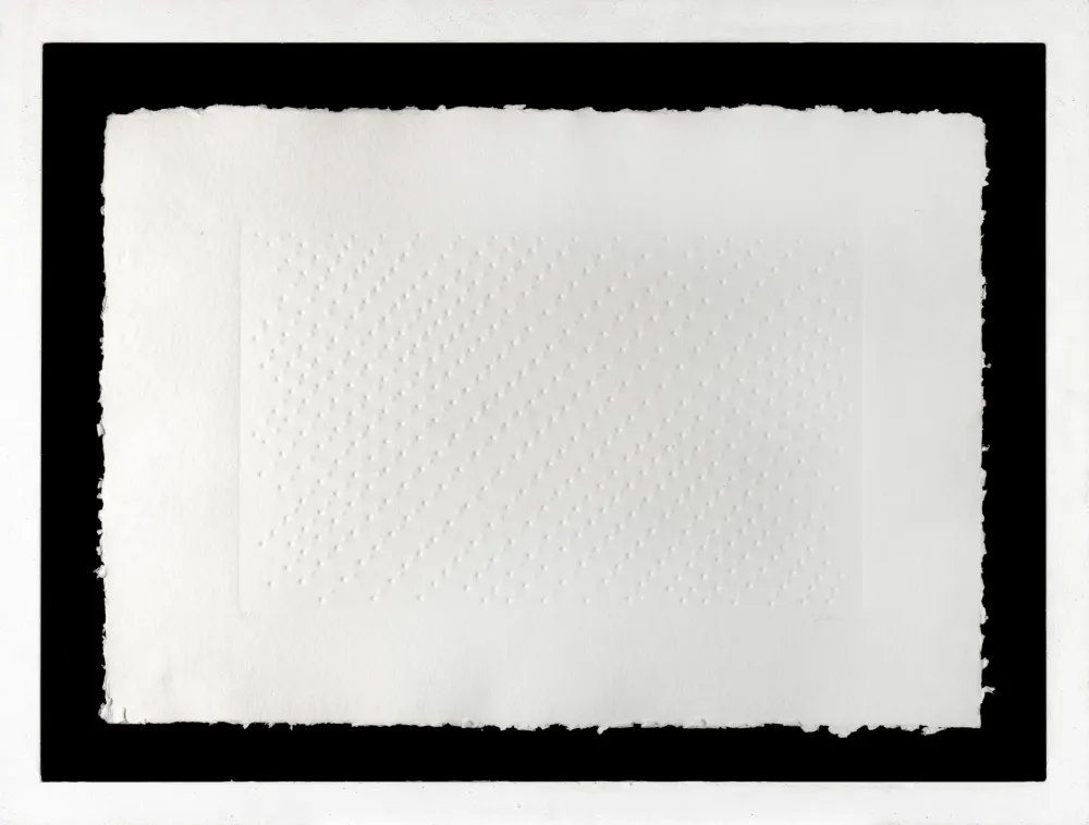 Многоэкземплярное Произведение Castellani - Enrico Castellani (1930 - 2017) - Superficie Bianca- Calcography on paper -1969