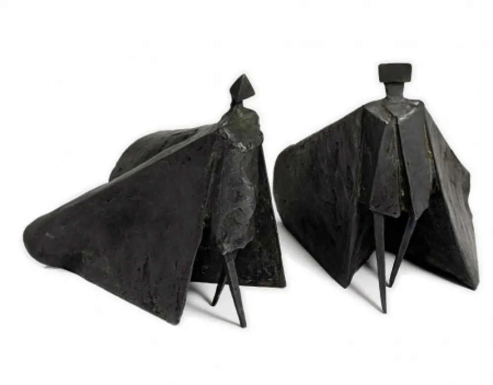 Многоэкземплярное Произведение Chadwick - Walking Cloaked Figures VII 