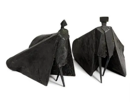 Многоэкземплярное Произведение Chadwick - Walking Cloaked Figures VII 