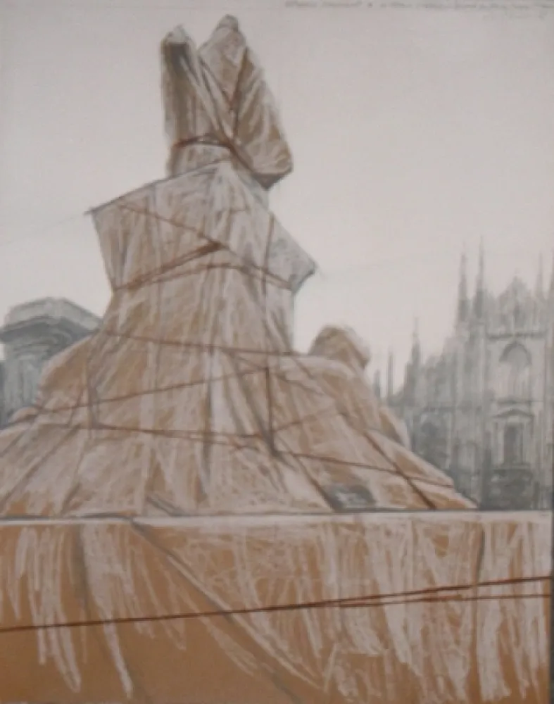 Многоэкземплярное Произведение Christo - Plazza del duomo Milan