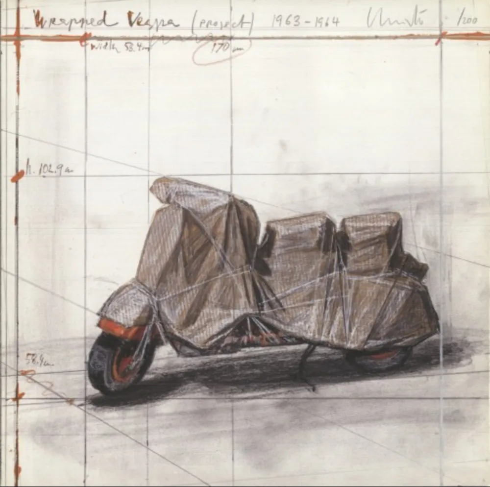Многоэкземплярное Произведение Christo - Wrapped Vespa