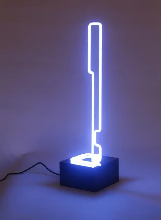 Многоэкземплярное Произведение Claisse - Linear sculpture