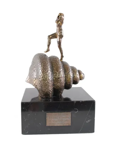 Многоэкземплярное Произведение Dali - Mujer Desnuda subiendo escalera - Tribute to Marcel Duchamp