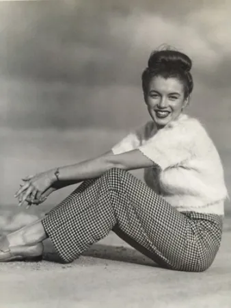 Фотографии De Dienes  - Marilyn nineteen (1945)