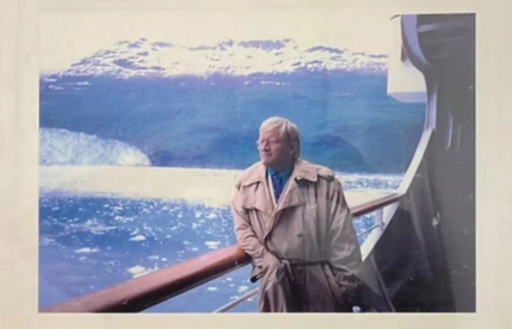 Многоэкземплярное Произведение Hockney - Alaska Portrait