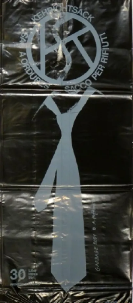 Многоэкземплярное Произведение Hofkunst - Garbage Body - KEHRICHTSACK / SAC A ORDURES / SACCO PER RIFIUTI