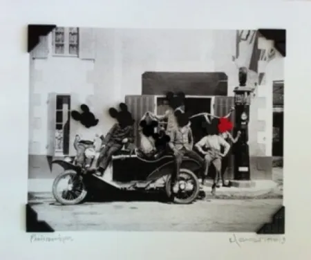 Многоэкземплярное Произведение Leirner - Cada cosa en su sitio 3