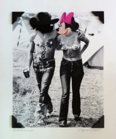 Многоэкземплярное Произведение Leirner - Cada cosa en su sitio 5