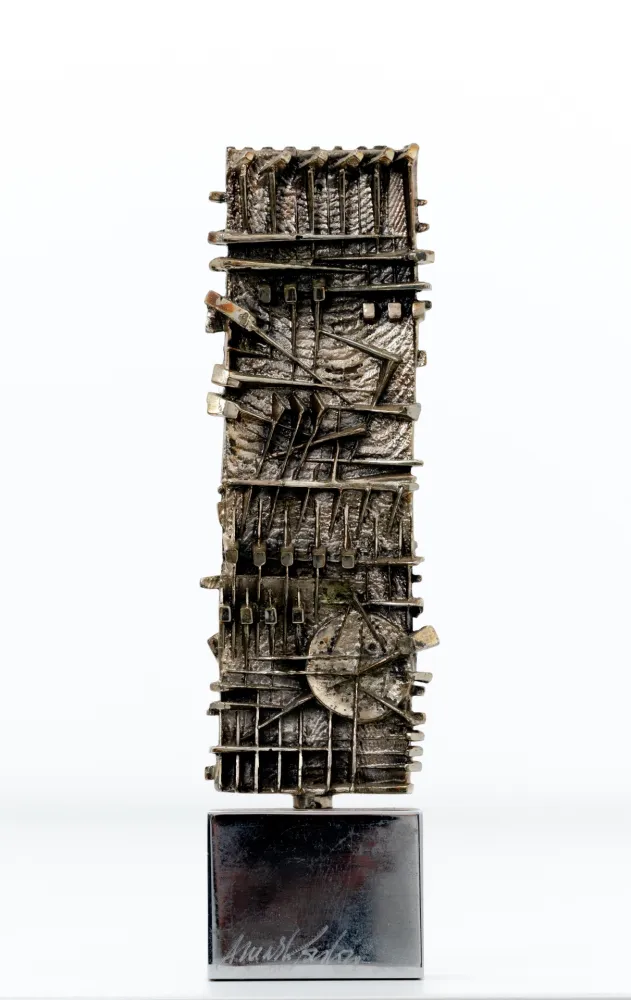 Многоэкземплярное Произведение Pomodoro - Stele per FIAT