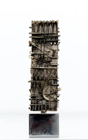 Многоэкземплярное Произведение Pomodoro - Stele per FIAT