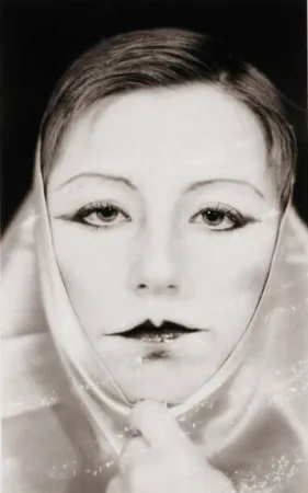 Фотографии Sherman - Untitled (Homage to Claude Cahun)
