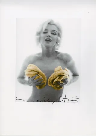 Многоэкземплярное Произведение Stern - Marilyn Monroe yellow roses