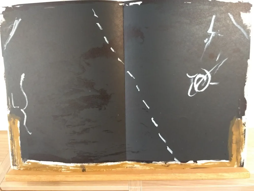 Иллюстрированная Книга Tàpies - DLM168