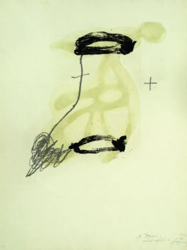 Офорт Tàpies - UN FRAGMENT DE STATUE DANS L’HERBE D’UN ENCLOS ENCORE DÉSERT