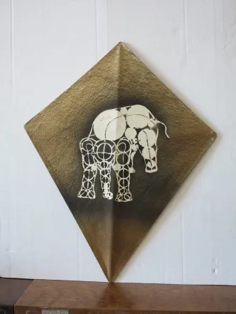 Intaglio Toledo - Elephant kite II