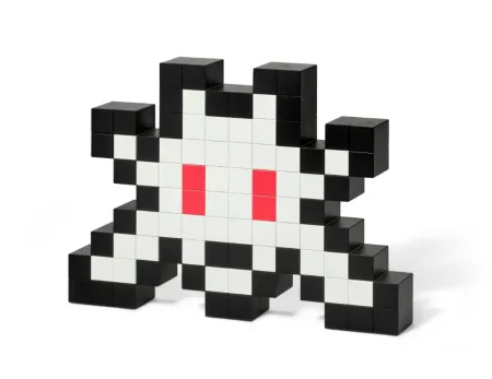Нет Никаких Технических Invader - 3D Little Big Space vinyl sculpture from Christie's